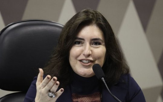 "Foi um recado claro ao presidente", diz Tebet sobre aplausos a Moraes no TSE