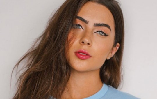 Jade Picon é criticada após fotos em bastidores de novela: "Chata e manipulável"