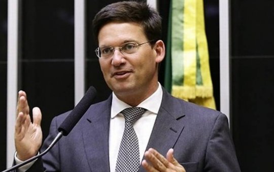 TRE determina que PROS fique com a coligação de João de Roma e não com a de ACM