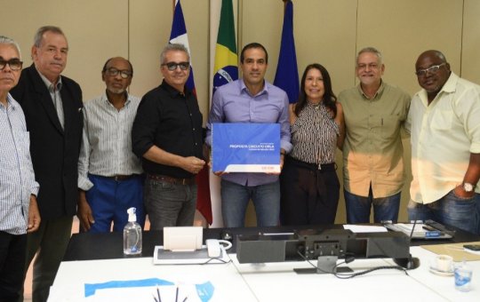 Na mesa: Bruno Reis recebe proposta pra implantação de novo circuito do Carnaval