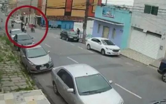 Idosa é atropelada por policial militar ao tentar atravessar rua na Paraíba