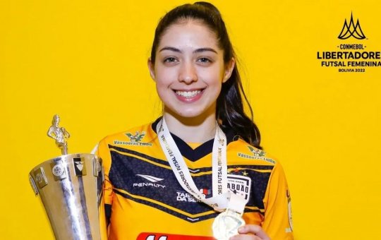 Aos 20 anos, jogadora de futsal morre de hepatite autoimune