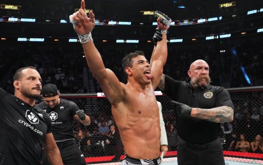 Paulo Borrachinha conquista vitória contra Rockhold no UFC 278