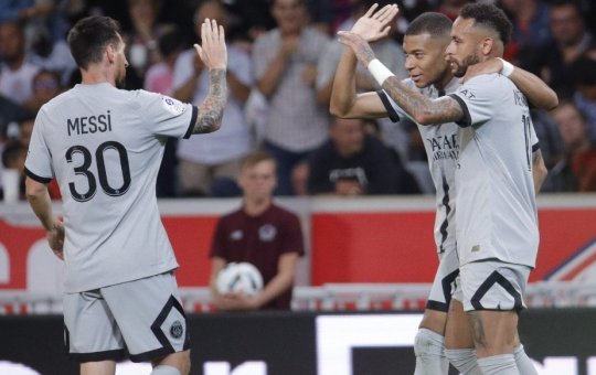 Craques se entendem e PSG aplica goleada expressiva de 7 a 1 no Lille