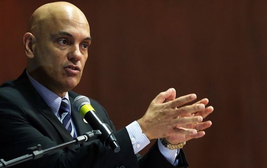 Moraes determina bloqueio de contas de empresários que defenderam golpe