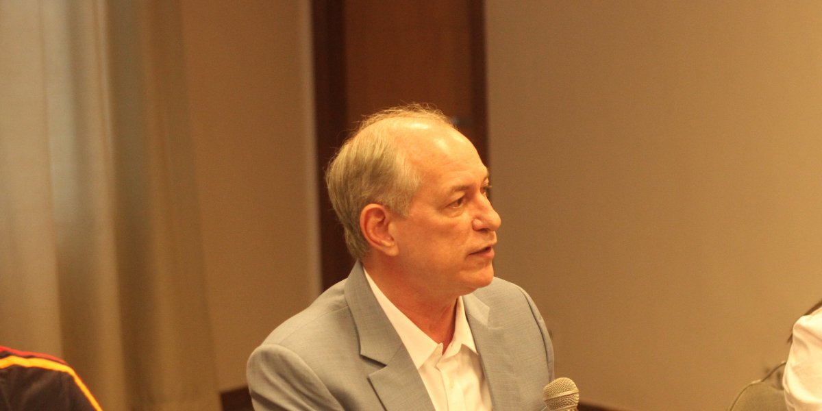 Eleições: Em Curitiba, Ciro Gomes fala em criar 5 milhões de empregos com obras