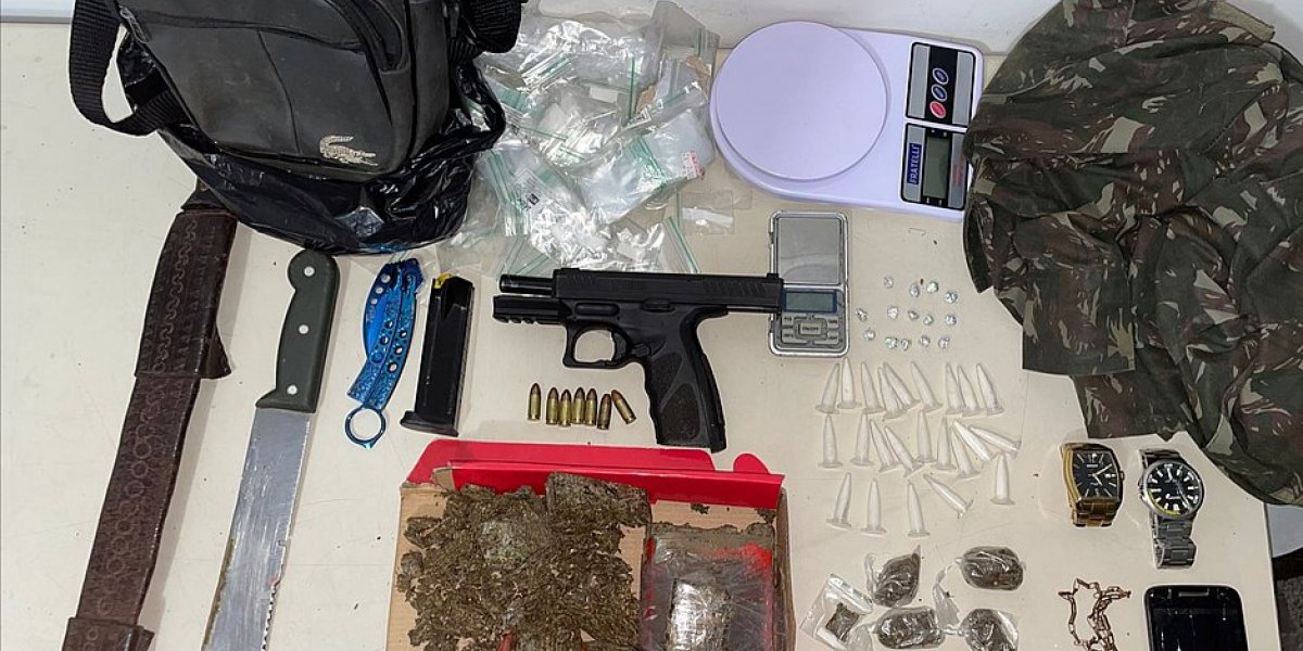 PM mata homem e apreende pistola e drogas em Lauro de Freitas