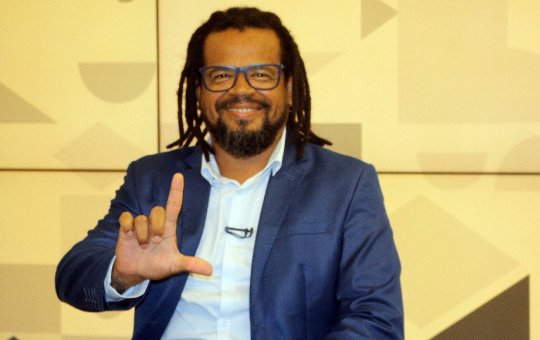 Kleber Rosa diz que sua candidatura é que a melhor representa Lula na Bahia