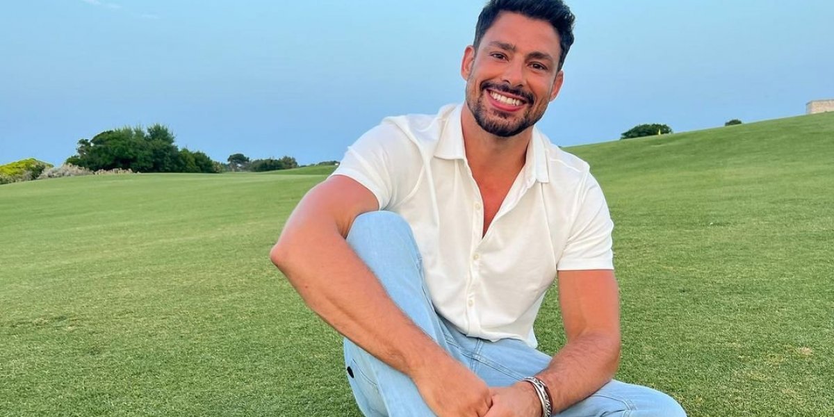 Cauã Reymond se isenta e revela não ter assinado carta pela democracia