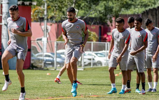 Série C: Com boa campanha fora de casa, Vitória visita o Figueirense