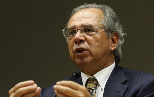 “Não queremos a chinesada entrando aqui", diz Paulo Guedes