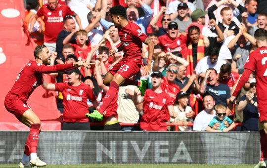 Liverpool massacra Bournemouth por 9 a 0, vence a primeira e iguala recorde