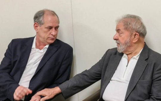Ciro rebate Lula após provocação sobre ida à Paris: "Você estava preso"