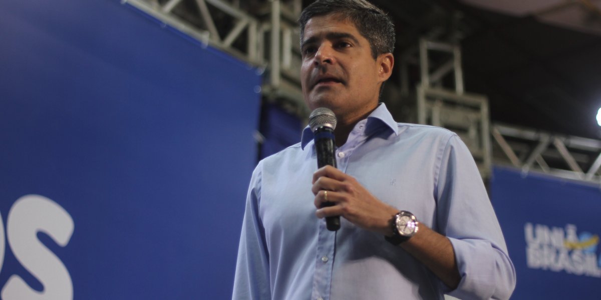 "Tem que prender é bandido", disse Neto sobre monitoramento em fardas de PM's