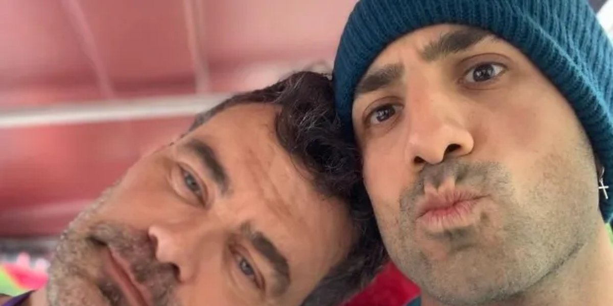 Ator Carmo Dala Vecchia publica troca de mensagens cômicas com o ex-BBB Kaysar