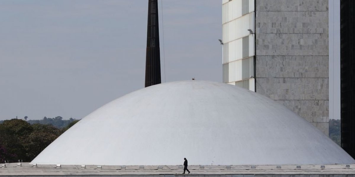Senado aprova uso de fundo habitacional para Casa Verde e Amarela
