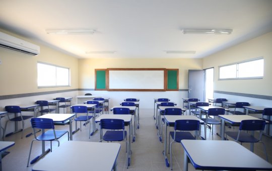 Rui Costa prorroga prazo de inscrição em concurso para professor e coordenador