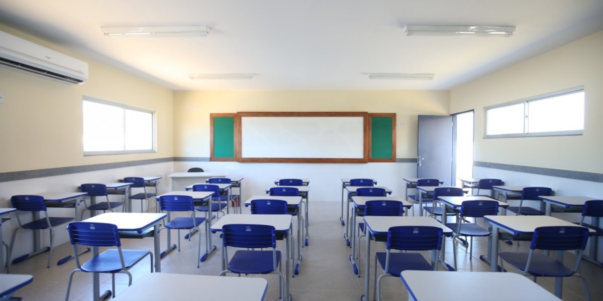 Rui Costa prorroga prazo de inscrição em concurso para professor e coordenador