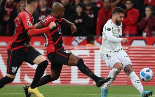 Libertadores: Athletico-PR derrota o Palmeiras e fica a um empate da final
