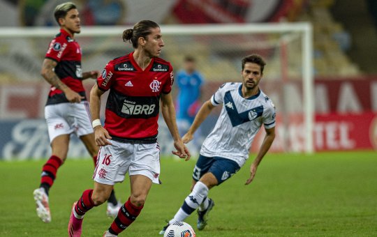 Flamengo visita o Vélez em jogo de ida da semifinal da Libertadores