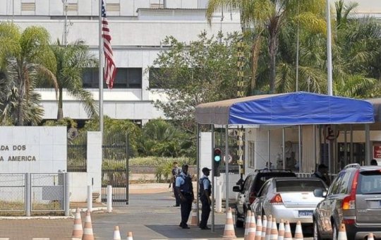 Polícia reforça segurança das embaixadas no 7 de Setembro, diz coluna