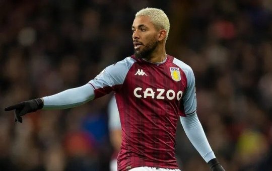 Arsenal mira contratação de meio-campista com passagem pela Seleção Brasileira