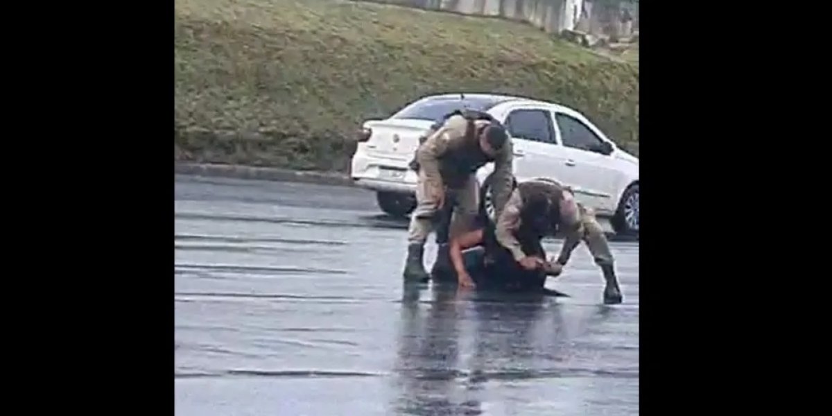 Salvador: mulher trans é presa por furto e tenta fugir ao chegar em delegacia