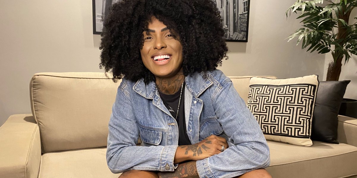 A Dama, 1ª pagodeira a tocar no Salvador Fest, fala sobre sucesso e obstáculos