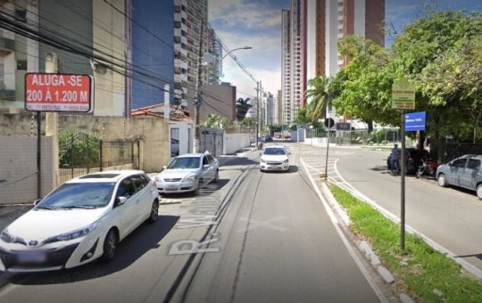 Acesso à Waldemar Falcão pela Lucaia é interditado em Salvador