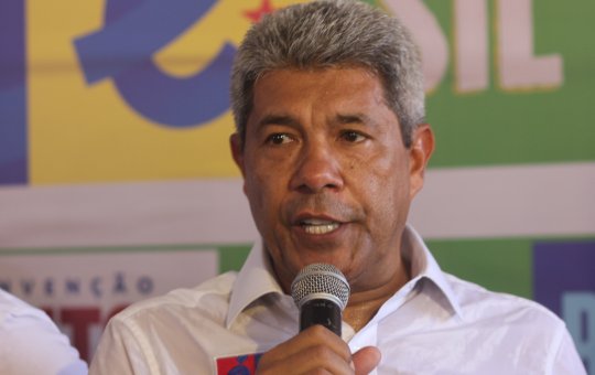 Jerônimo ironiza autodeclaração racial de ACM Neto e vice