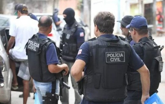 Bomba explode em agência bancária no RJ durante varredura feita por Civil