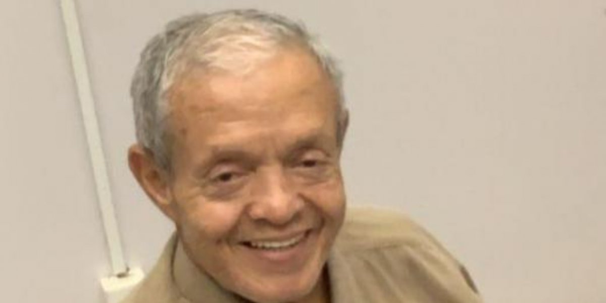 Investigador Portela é enterrado em Salvador sob aplausos em Salvador