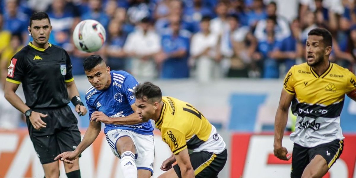 Série B: Cruzeiro fica no 1 a 1 com Criciúma e adia acesso à elite nacional