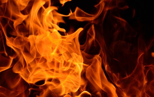 Corpo carbonizado é encontrado dentro de casa no sul da BA