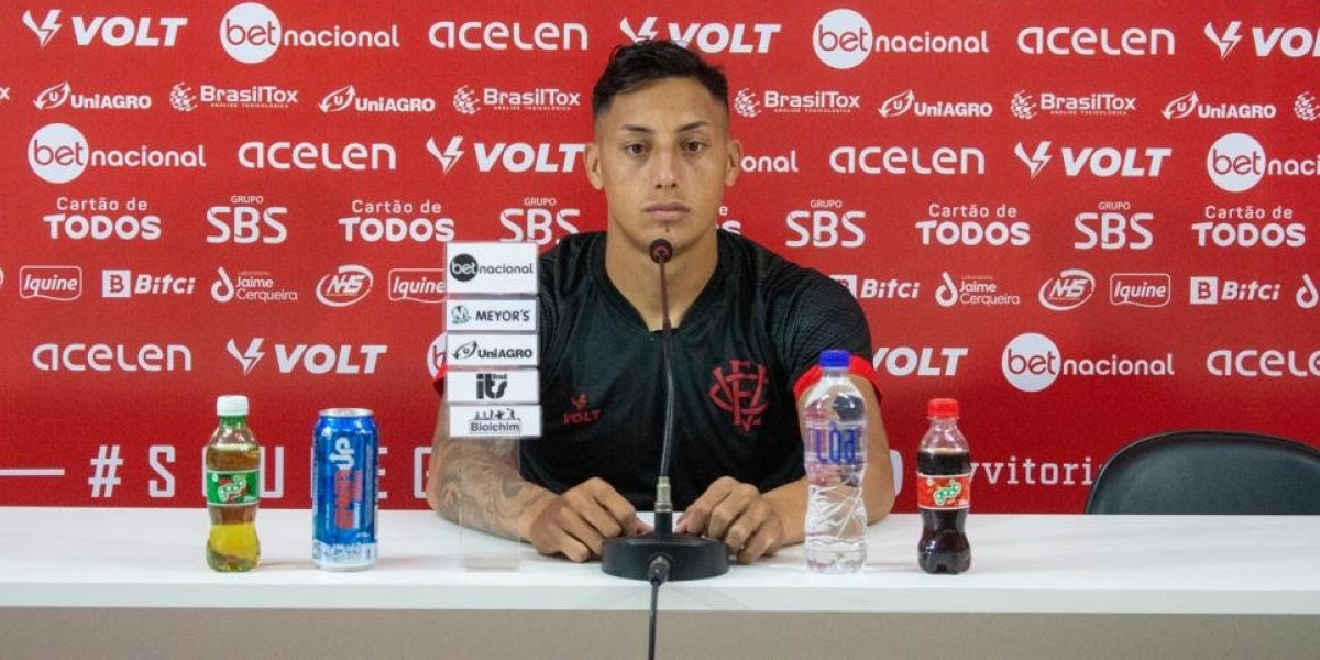 Honório diz que pode atuar em duas posições no Vitória: "Não tenho preferência"