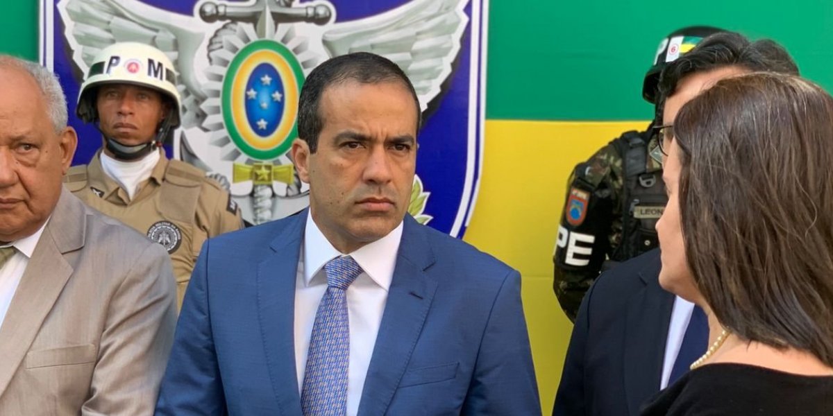 "Teve desempenho pífio", diz Bruno Reis sobre participação de Jerônimo em debate