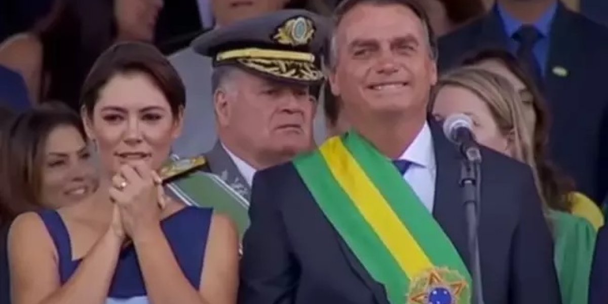"O agro é abençoado por Deus", afirma Michelle Bolsonaro após desfile militar