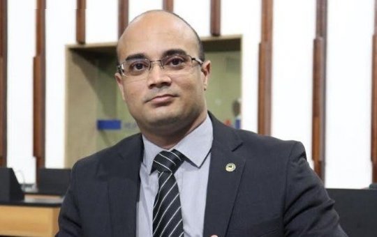 Capitão Alden elogia Bolsonaro e critica STF: "agindo a margem da lei"