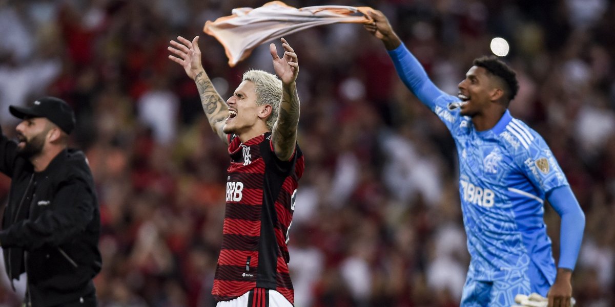 Libertadores: Flamengo derrota Vélez e vai enfrentar Athletico-PR na final