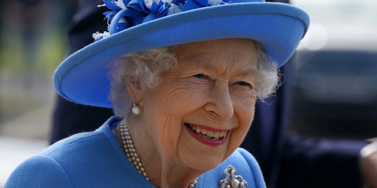 Presidenciáveis prestam homenagem à Rainha Elizabeth II