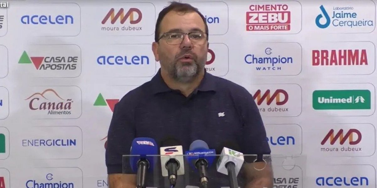 Enderson explica alterações no time titular e valoriza segundo tempo do Bahia