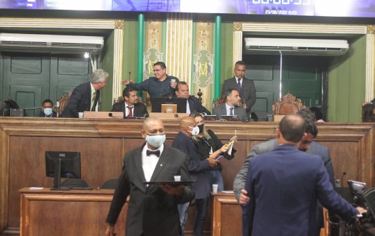 Justiça suspende funcionamento de comissões da Câmara Municipal de Salvador