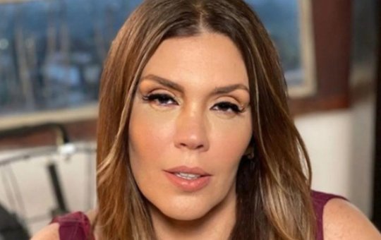 Simony compartilha tratamento para conter efeitos do câncer