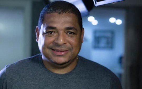 Vampeta é acusado de ameaçar filhas e ex-mulher, que cobram pensões atrasadas