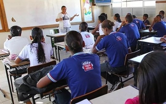 "Forma de luta", diz diretora da APLB sobre paralisação de professores estaduais
