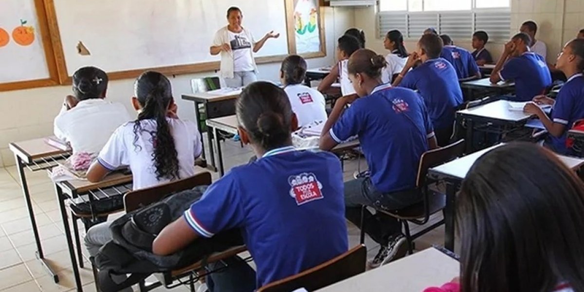 "Forma de luta", diz diretora da APLB sobre paralisação de professores estaduais