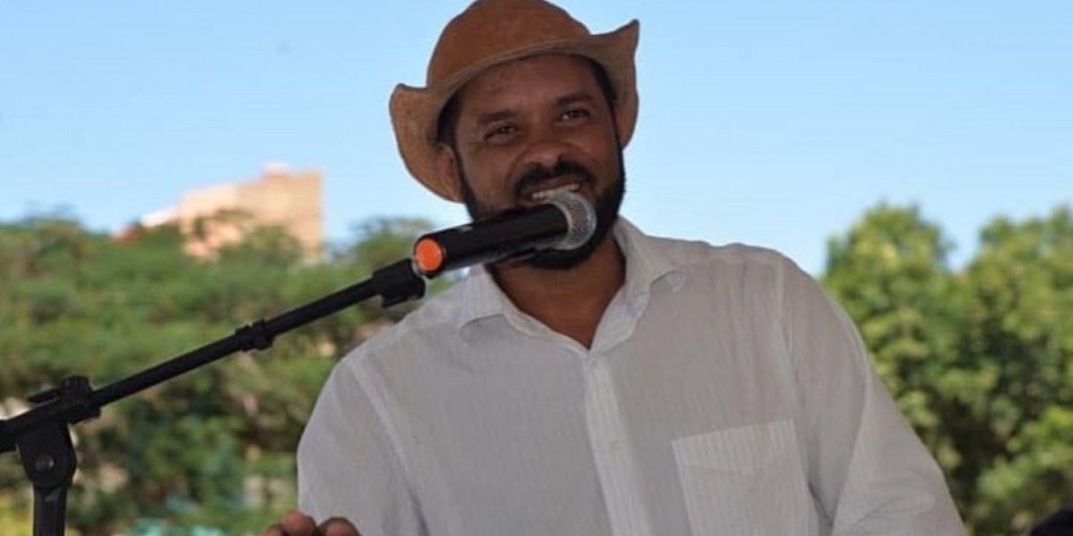 Vereador flagrado agredindo jornalista renuncia mandato em Jacobina