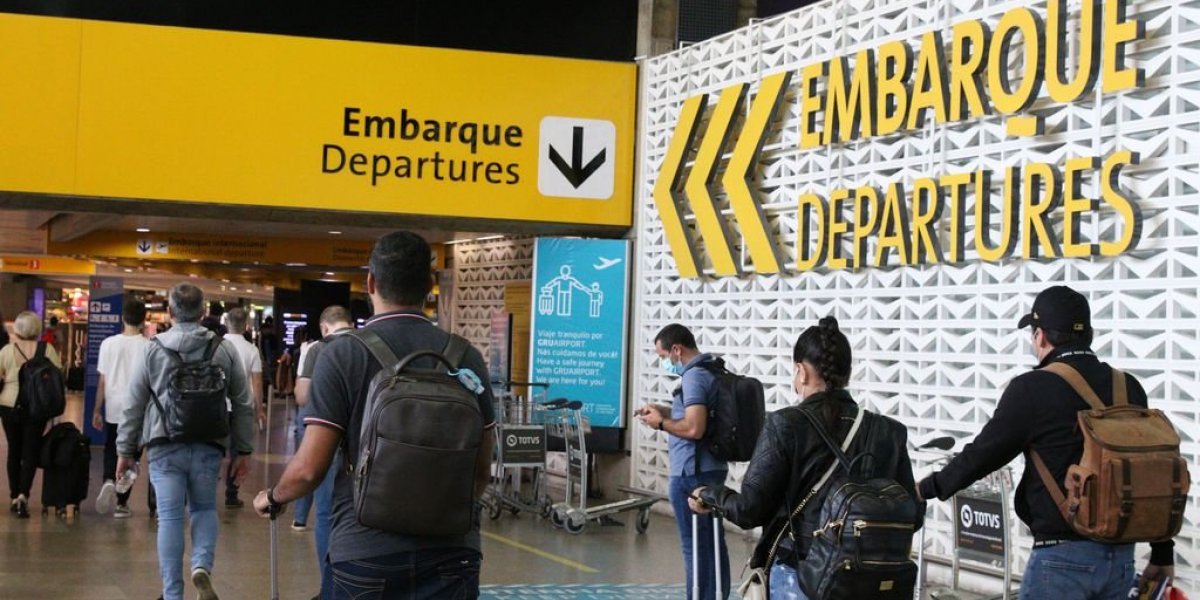 Covid-19: governo federal simplifica medidas para entrada de viajantes no Brasil