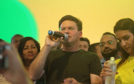 Roma traz fala polêmica sobre adoção de crianças por casais homoafetivos