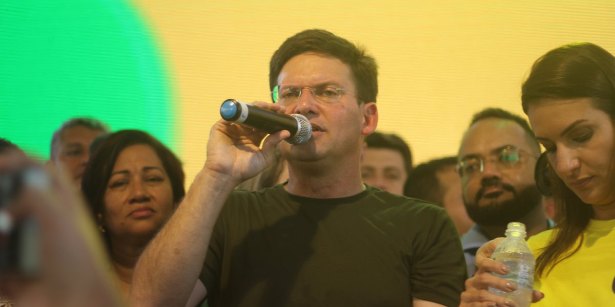 Roma traz fala polêmica sobre adoção de crianças por casais homoafetivos